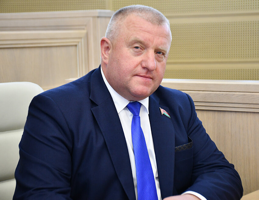 С Днем Конституции! Поздравление Олега Дьяченко