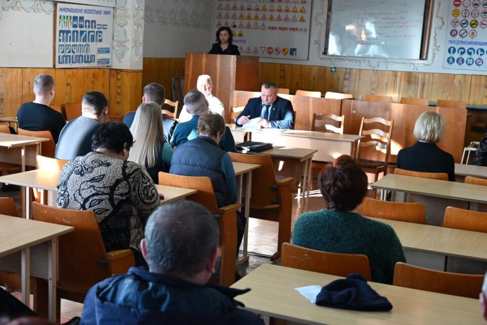 В Глусском районе проходит единый день информирования населения